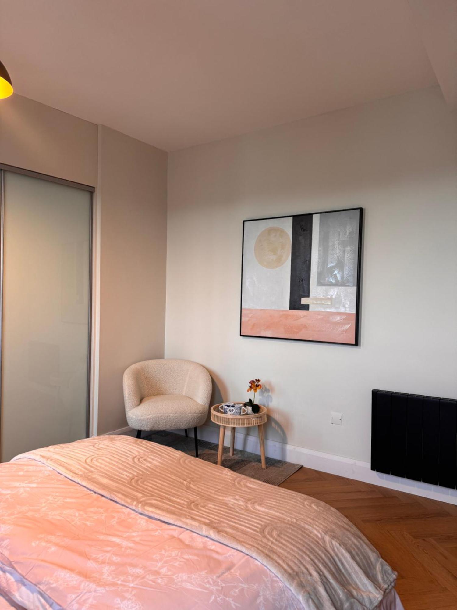 Finnstown Hall- Private Room In Shared Apartment With The Host Dublin Exterior foto